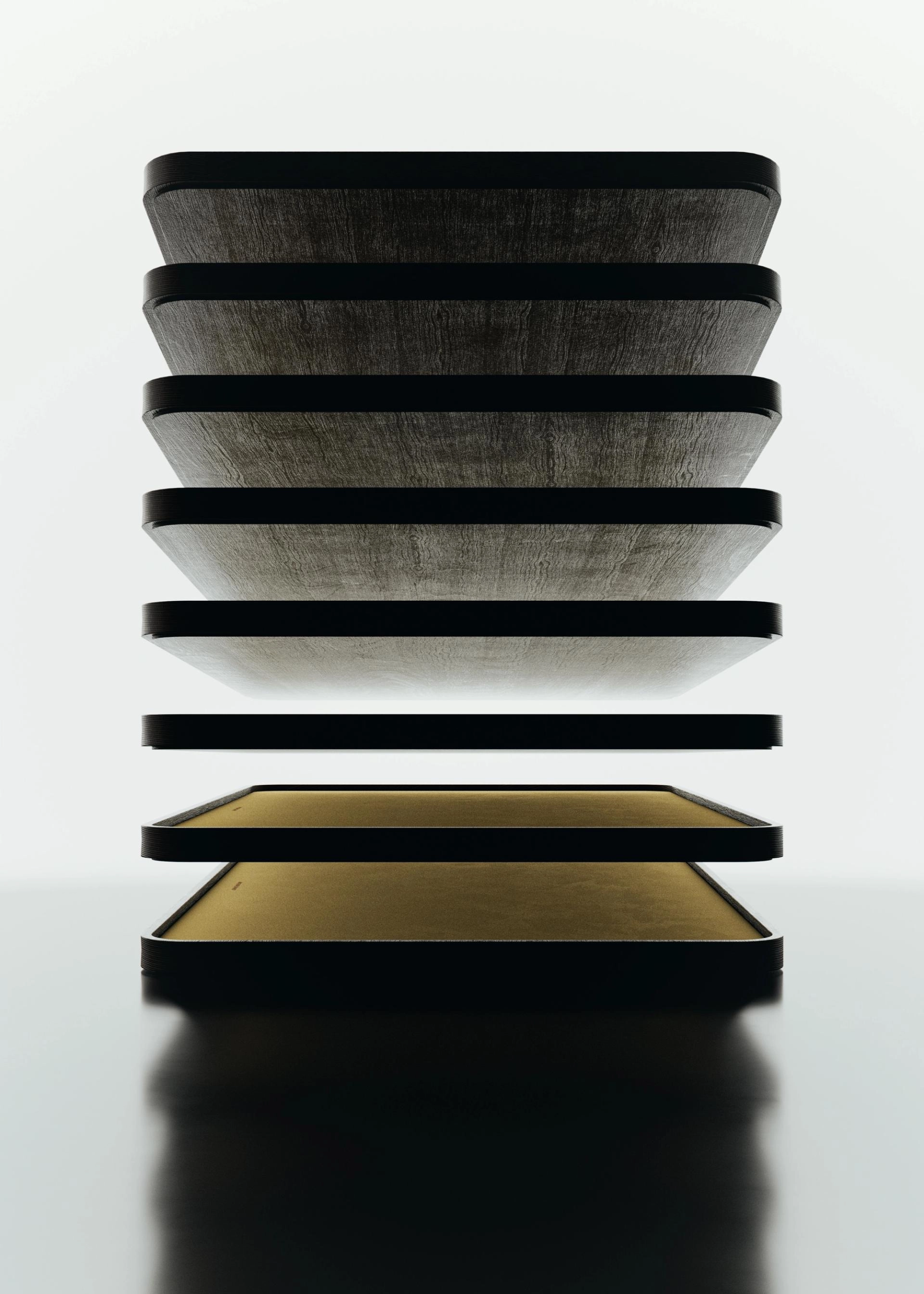 Plateau à couverts en chêne de Bourgogne teinté avec un plateau en feutrine jaune.