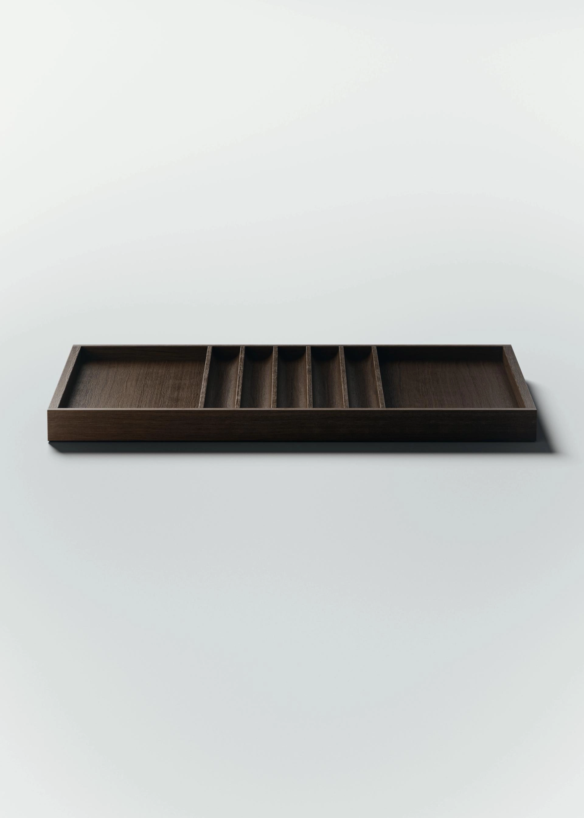 Plateau à cigare en chêne de Bourgogne teinté avec des compartiments 